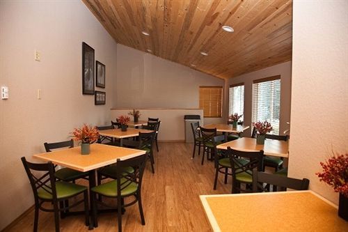 River House Inn, A Baymont By Wyndham Florence Restaurante foto